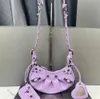 Le Cagole Series Half Moon Dumpling Bag Willow Stud Motor-Eyblycle-Graining-Tsmodile Pattern Leather With With Heart Make Contror Cross Cross Body