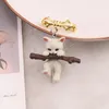 Broches mignon japonais étreignant branche chaton dessin animé broche insigne tridimensionnel pour femmes vêtements sac décoration