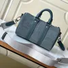 10a Bolso de hombre Bolso de viaje de diseñador Bolso de equipaje de mujer Totes para hombre Bolsos Keepall Bolsos de lona de hombro Crpssbody Bolso de lujo Bordado de mezclilla lavado vintage de calidad superior