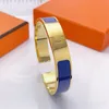 여성을위한 Jewlery Designer Love Bracelets Valentine의 Day 선물 여성을위한 로맨틱 뱅글 in multicolor plated Gold Luxury Bracelets Gold Color Popert C23