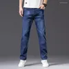 Mäns jeans vår sommar tunn rak ben lös klassisk stil avancerad stretch baggy byxor man plus storlek 40 42 44 denim