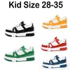 Designer Kids Shoe for Boy Girl Sports Mesh Frammenti di collaborazione a bassa taglio Frammenti militari per bambini allenatori atletici sneaker 28-35 EUR