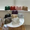 Hisuely New Triangle Handbag Designer geplooide schoudertas voor vrouwen koppeling portemonnee van hoge kwaliteit crossbody tas tas satchels hobo -tassen