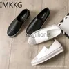 Klänningskor Europeiska berömda varumärken Round Toe Crystal Shoes Woman äkta läder Creepers Flats Ladies Loafers White Leather Moccasins F90278 J230727