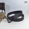 مصمم حزام جلدي حقيقي لـ Man Fashion Belts الفاخرة ذات الجودة العالية للأعمال الترفيهية عرض حزام الترفيه 4.0 سم إبرة أسود مع صندوق بالجملة بالجملة