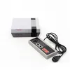 휴대용 게임 플레이어 미국 지역 창고 콘솔 미니 TV는 소매 상자를 가진 NES 게임 콘솔 용 620 500 비디오 핸드 헬드를 저장할 수 있습니다. DH DHFXT