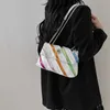 2023 Rainbow Patchwork Sacos Bolsa Purse Eagle Icon Cabeça de pássaro na aba frontal Juntando a colorida Body Body Body UK Design de moda