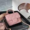 Klassische Designer-Tasche, Markenset, Make-up-Kette, Geldbörse, Armband, Seidenschal, Damen-Umhängetasche, Umhängetasche, Diamant-Check-Flip-Tote-Reiseset