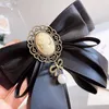 Brooches Silk Big Bow For Women Girls Webbing Bowtie Brooch On Clothing Pearl Flowers Avatar Portrait Wedding Accessories