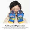 Gants de ski Nouveaux gants de ski pour enfants Hiver Extérieur Imperméable et résistant à l'usure Coral Fleece Lanyard Warm Mittens HKD230727
