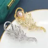 Pins Brooches Feather Inlaid Zirconia Pearl Brooch Copper Plated Gold Accessories Empty Support Corsage Female 230727