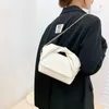 2022 Designerinnen Frauen PU Leder Crossbody -Umhängetaschen Neue Fashion Lady Grüne weiße gelbe Handtaschen lässige kleine Kettenklappenbeutel