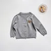 Dopasowanie rodziny 6992 Koreańskie ubrania Matka Sweter dziecięcy 2023 Autumn Bear Knit Cardigan Child Plat Mom's 230726