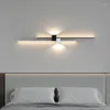 Lampa ścienna nowoczesna LED prosta noridc liniowa światła w sypialni sypialnia nocna salon w tle dekoracja korytarza