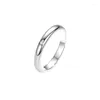 Pierścionki ślubne dla kobiet minimalistyczny styl w kształcie srebrnego koloru zaręczynowy pierścionek Jewelrry cyrkon romantyczna biżuteria modowa