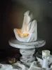 ろうそくのホルダー祈りの魔法使いのキャンドルスティックアロマテイティック装飾的なホームアクセサリーと家具芸術的なGIF