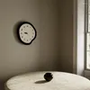 Zegary ścienne nowoczesne kreatywne dekoracje akrylowe domowy salon mały zegar tło ciche huśtawka moda