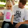 Familj matchande kläder far dotter t shirt bara en tjej som älskar sin pappa söta barn kläder flickor söt sommar look 230728