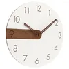 壁の時計モダンホームミニマリストの木製クリエイティブクロックミュートリビングルームの装飾的な時計
