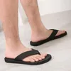 Terlik Erkekler Düz Flip Flops Plaj Sandalları Yumuşak Alt Unisex Comfort Walking One Hat Zapatos