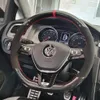 Handsydd kolfiberblack mocka läder röd tråd ratt rattomslag passar för Volkswagen Golf 7 Mk7 Passat B8 2016-201282R