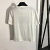 Tasarımcı T-Shirt Kadın Kısa Elbise İki Parça Seti Nakış Mektubu Kısa Kollu Tshirt Seladon Baskılı Yüksek Belli Pileli Yarım Etek Tasarımcı Tee Takımları 55