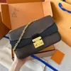 Designer väskor Boite Chapeau Souple Papillon stam axel crossbody väskor kasksäckar duffel cannes handväska pannkakor väskor twinny postman väska hink väska mini tote väska