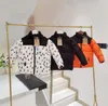 Piumino multicolor per bambini Designer Giacca invernale per bambini Capispalla per bambini Giacche con ricamo di lettere Cappotti spessi e caldi Capispalla per bambini Parka Taglia 100-150