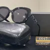 Óculos de sol de grife para mulheres e homens modelo de moda especial proteção UV 400 carta perna armação de feixe duplo marcas ao ar livre design liga top óculos de sol ciclone