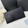 Högkvalitativa herrar och kvinnors berömda designer Wallet äkta läder kreditkort Kvinnliga modestil Kopplingsväska Designerväskor med låda plånbok 06687