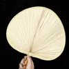 Kinesiska stilprodukter Portable Summer Cooling Fan Pure Natural Handmade Heart Shaped Bamboo Woven Artificial Woven Leaf Fan Home Decoration