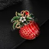 Nouvel an noël strass broches pour femmes incrusté pomme forme broche broche Clip vêtements écharpe cadeau de noël