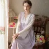 Vêtements de nuit pour femmes 2023 pyjamas français dentelle été longue maille de coton broderie manches col en v Sexy sommeil robe FG544