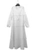 Robes décontractées femmes col en v Maxi longue robe printemps 2023 dentelle couture blanc élégant dame manches coupe ample plage robe d'été