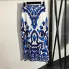 Tenue d'été Designer Gilet Deux Pièces Ensemble Femmes Vêtements Mode Camisole Débardeur Céladon Imprimer Bleu Taille Haute Jupe Droite Slim Jupes Élégantes Costumes Femmes