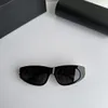 Projektant mody Mały kot oko spolaryzowane okulary przeciwsłoneczne dla mężczyzn i kobiet wielokąta lustrzane soczewki BB Logo Cateye BB0095s