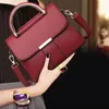 Nuevo bolso de hombro cruzado con textura de cuero a la moda para mujer, bolso de moda de color sólido para mujer, bolso simple de gran capacidad