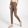 Active Pants Tight Nude Yoga Byxor Kvinnor borstat hår utan pinsamt linje med hög midja höftlyftning av sportkonditionskläder