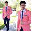 Wysokiej jakości dwa przyciski Pink Groom Tuxedos Groomsmen Notch Lapel Man Blazer Mens Wedding Suits Pants Krawat D38287H