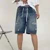 mulheres bordadas de bordados de short jeans