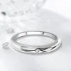 Pierścionki ślubne dla kobiet minimalistyczny styl w kształcie srebrnego koloru zaręczynowy pierścionek Jewelrry cyrkon romantyczna biżuteria modowa