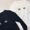 Nuova maglietta da donna del designer di abbigliamento da donna Monogramma di alta qualità tessuto ricamato a manica corta T-shirt