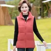 Gilets pour femmes d'âge moyen personnes âgées coton gilet 2023 automne hiver veste ajouter velours épaissir garder au chaud gilet manteau Parkas femme