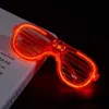 Décoration de fête 20pcs Lunettes LED 6 couleurs Light Up Shutter Shades Glow Sticks Lunettes de soleil Adultes Enfants In The Dark Halloween Favors288f