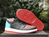 Authentic 1 Low OG WMNS UNC Chicago Outdoor Shoes Sail Black Toe Atmosphere Grey White Varsity Red Golf Olive Fragment Sports Sneakers Maat 36-47