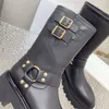 Винтажная аппаратная пряжка Knight Boots Bult Buckle Buckle Cowhide Мотоциклевые ботинки толстые каблуки платформа мода женская дизайнерская обувь фабрика