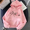 Erkek Hoodies Sweatshirts Koreli yıldız Stray Kids Unisex Moda Uzun Kollu Baskılı Ön Cep Polar Külot Kazak 230727