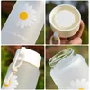 Vattenflaskor 500 ml Liten Daisy Plastic Cup Creative Transparent Frosted Bottle With Portable Rope Travel Tea