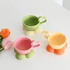 Tazas TingKe estilo coreano Ins Cute Love Handle Taza de cerámica creativa en forma de nube taza Base moderno Simple hogar café y platillo conjunto