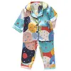Pyjamas pojkar och flickor 04Yearold Pyjamas kostym Spring Autumn Silk Long Sleeve Trousers Bekväma hemkläder 230728
